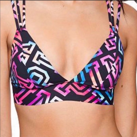 PINK 💖 Victoria Secrets💖 Bonded No Show Bralette - Picture 3 of 4